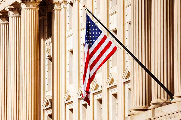 方华富：黄金短线偏弱，反抽空！