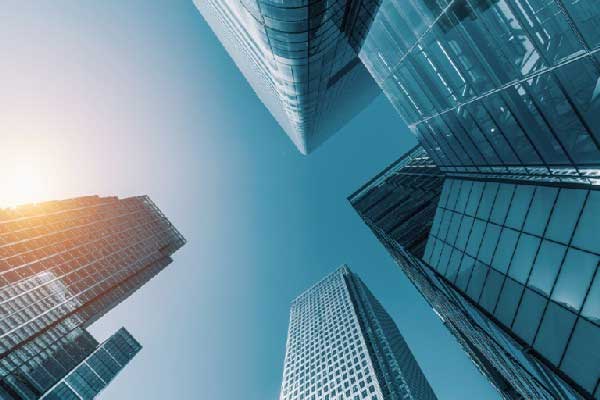 张津镭：避险降温+鹰派狙击！金价短线择高进空